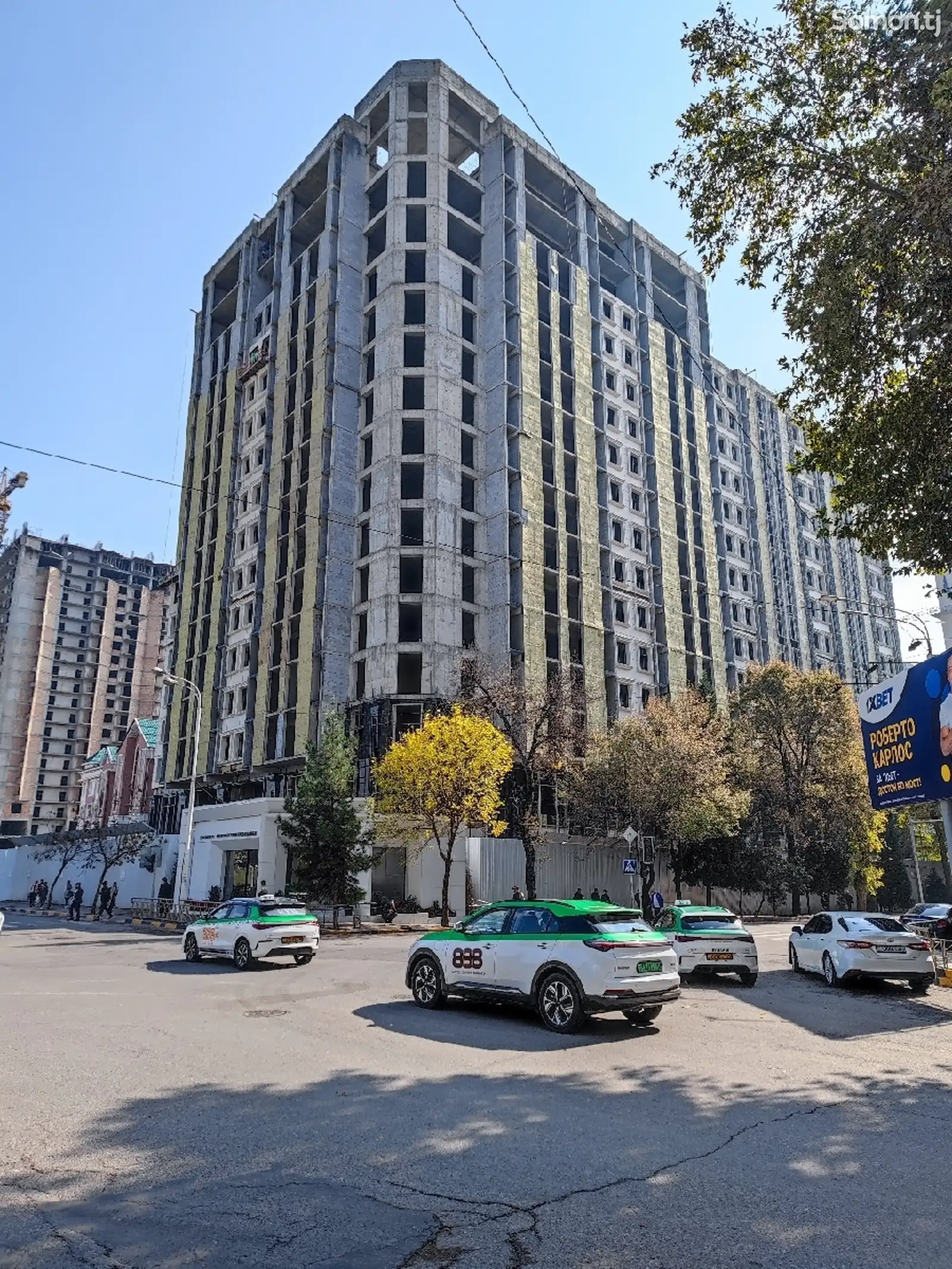 3-комн. квартира, 13 этаж, 127 м², И. Сомони-1