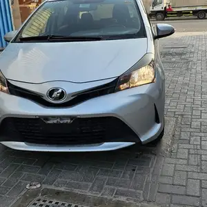 Toyota Vitz, 2015 на заказ