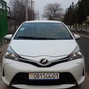 Toyota Vitz, 2015