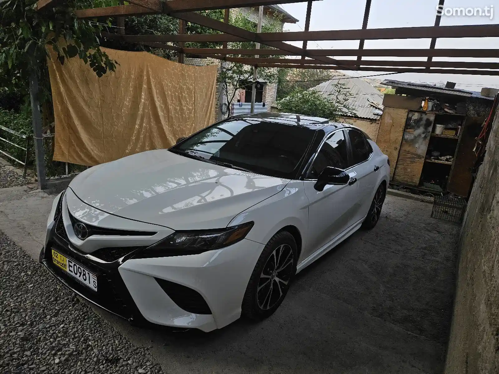 Toyota Camry, 2019-13