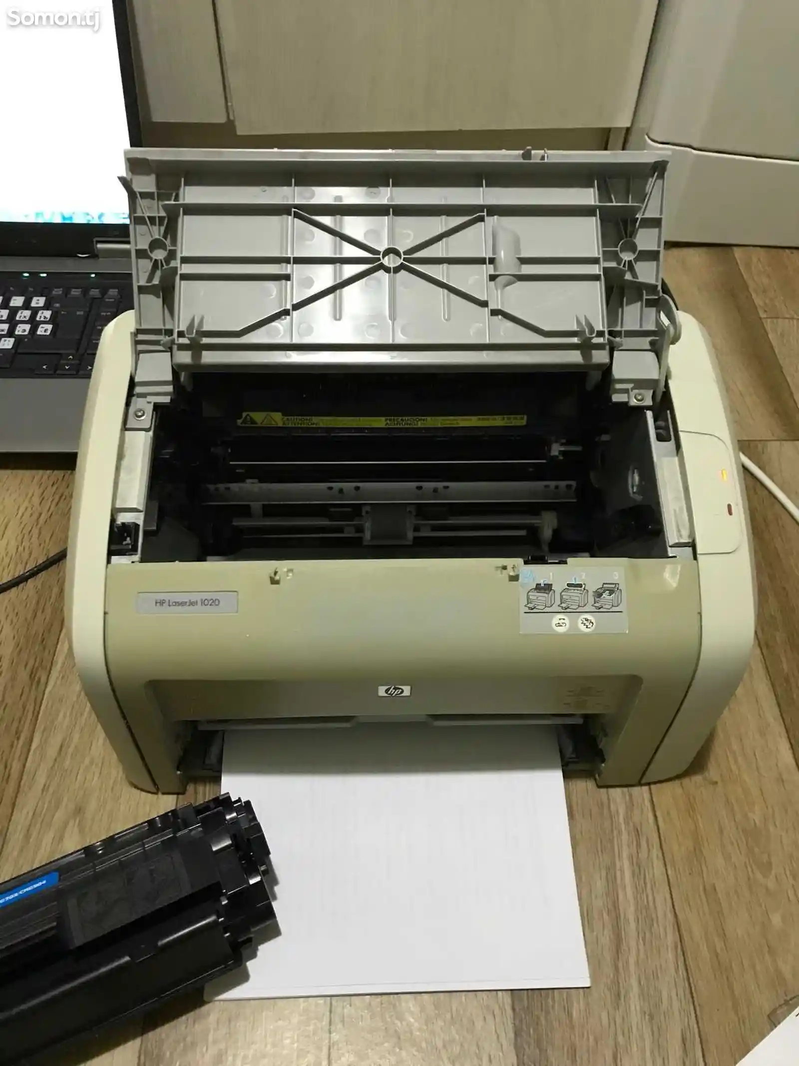 Принтер HP 1012-3