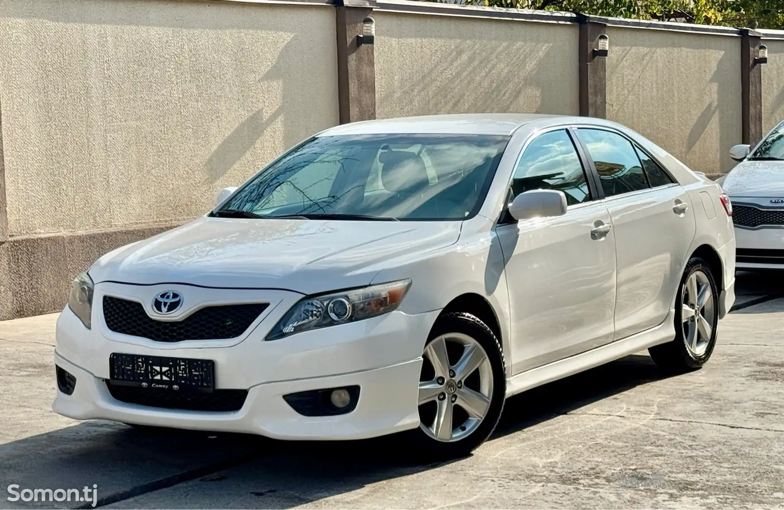 Toyota Camry, 2010-1