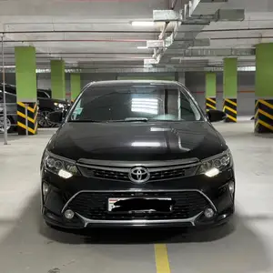 Toyota Camry, 2017