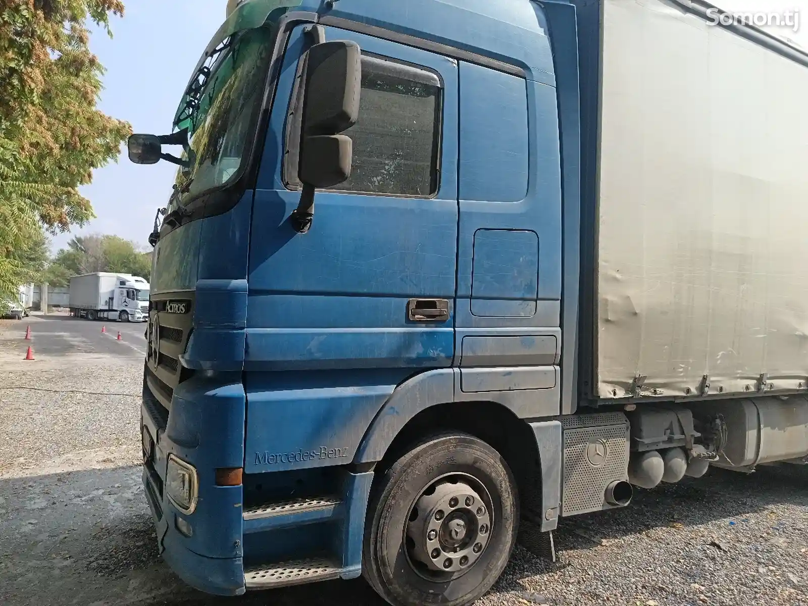 Бортовой грузовик Mercedes-Benz Actros, 2006-1