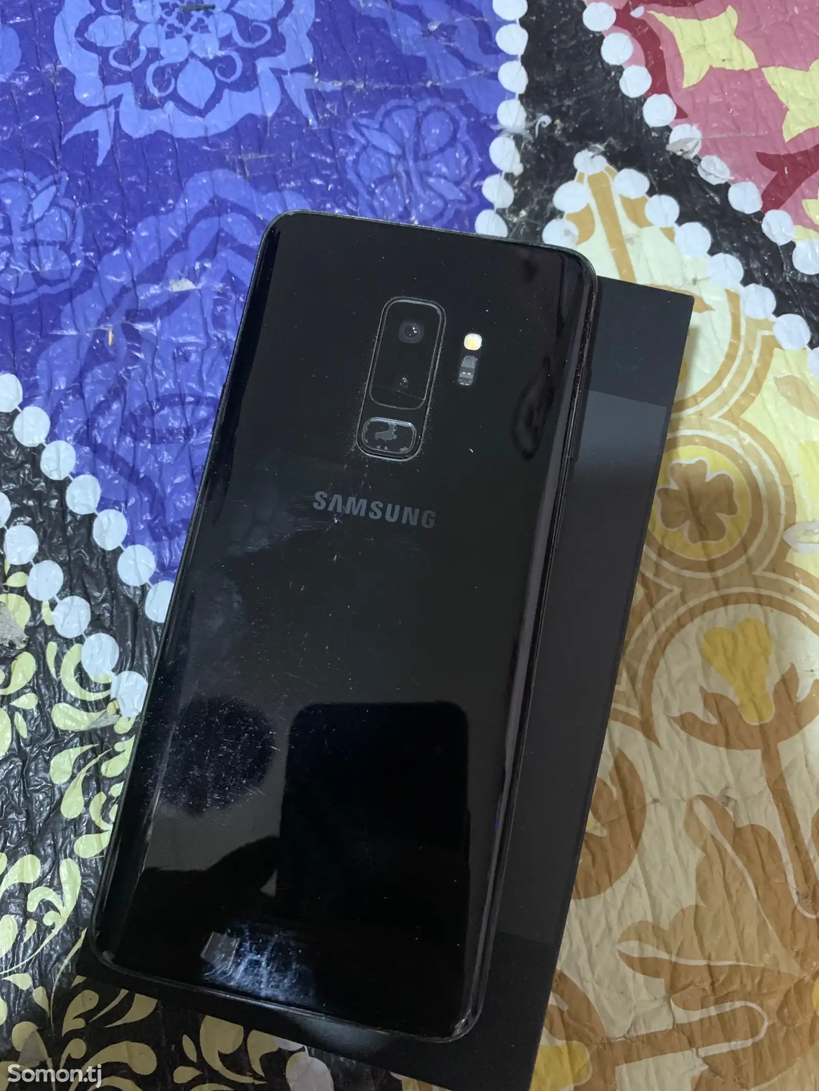 Samsung Galaxy S9 Plus-1