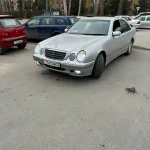 Mercedes-Benz E class, 2000