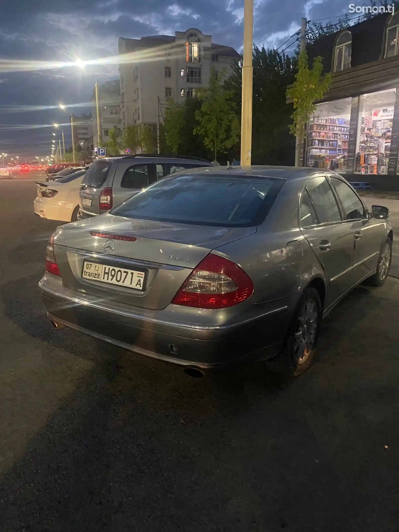 Mercedes-Benz E class, 2009-5