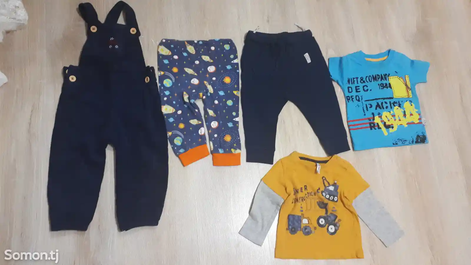 Комплект детской одежды-2