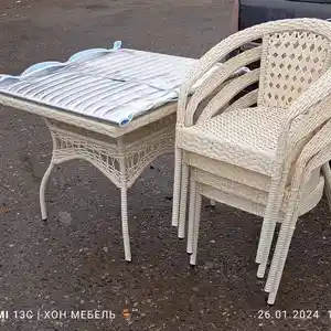Стол и стул