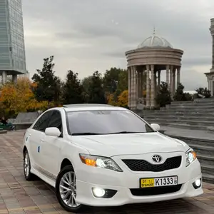 Toyota Camry, 2011