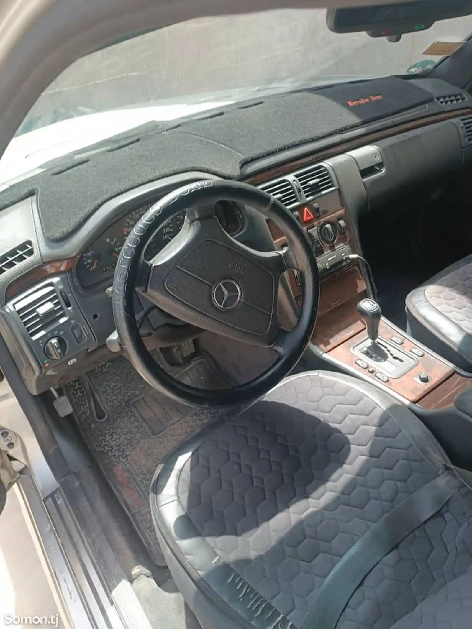 Mercedes-Benz E class, 1995-8