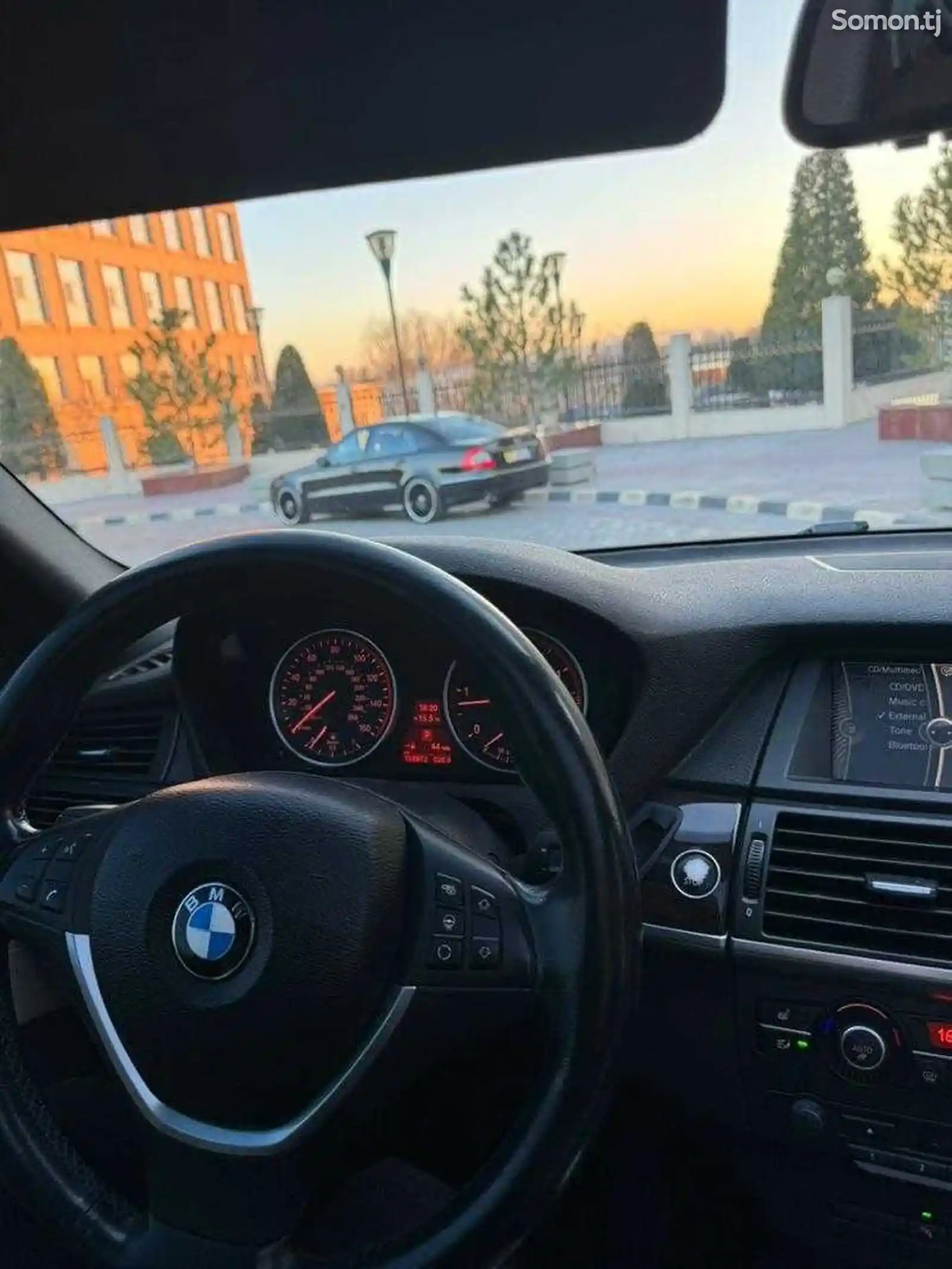 BMW X5, 2011-8