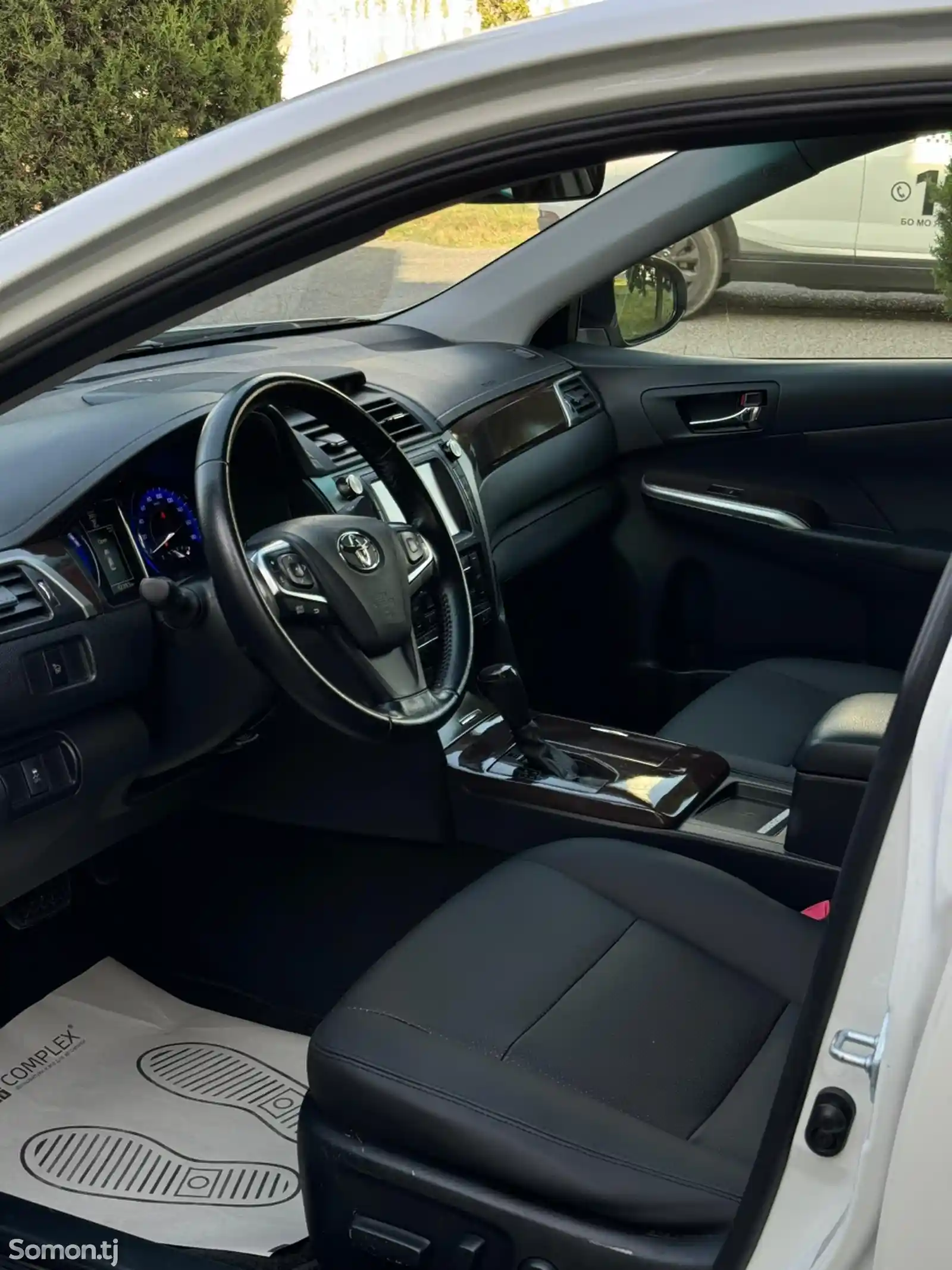 Toyota Camry, 2015-3