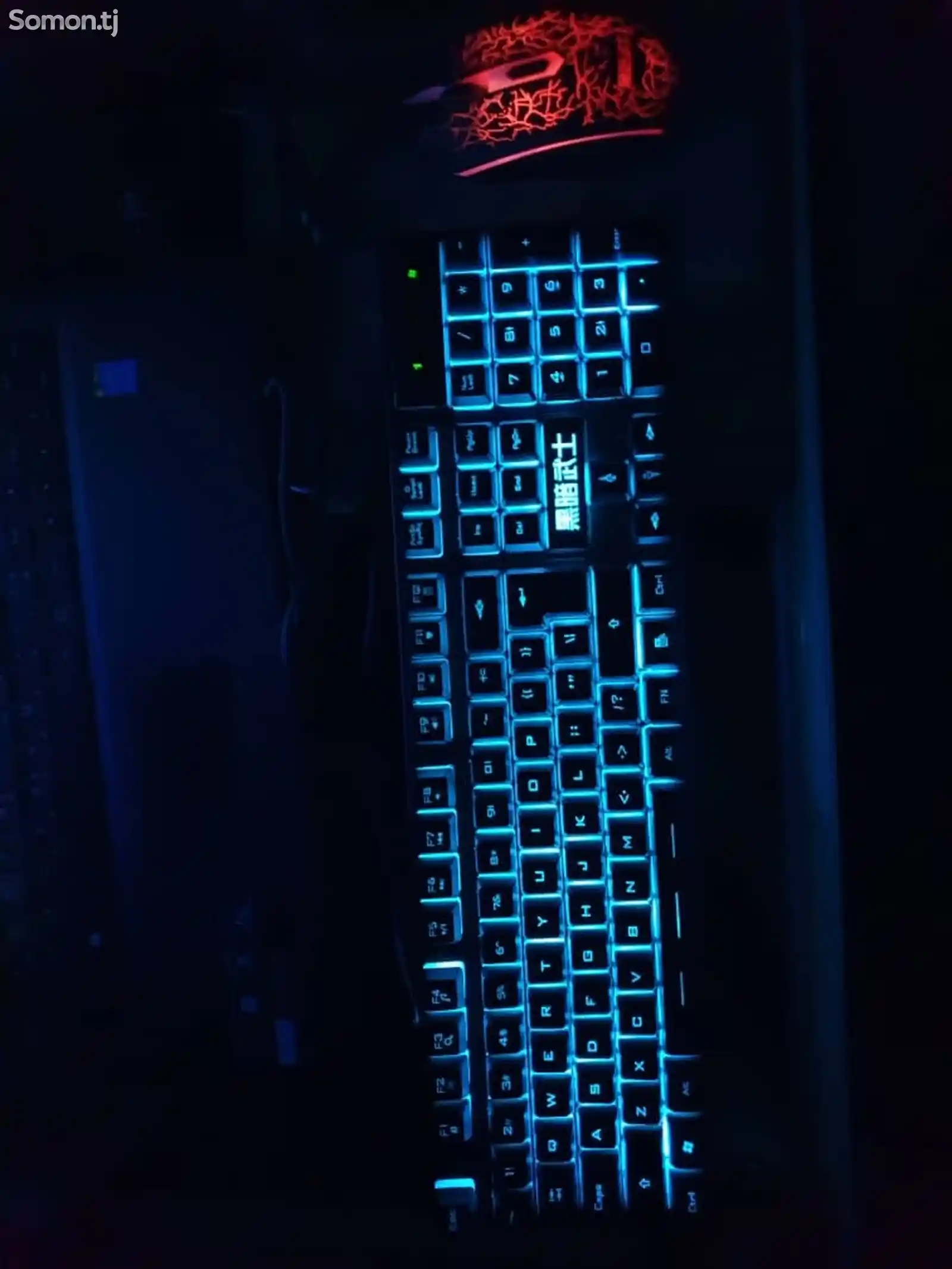 Полу механическая клавиатура с подсветкой-1