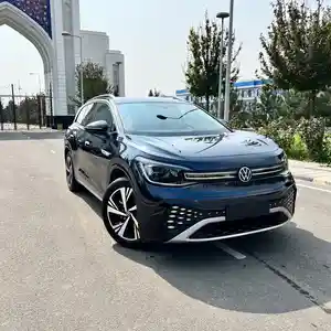 Volkswagen ID.6, 2024