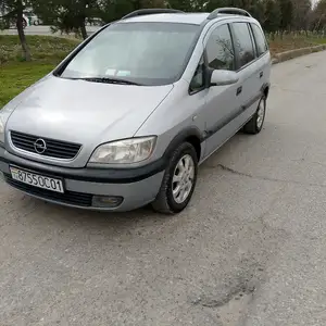 Opel Zafira, 2002