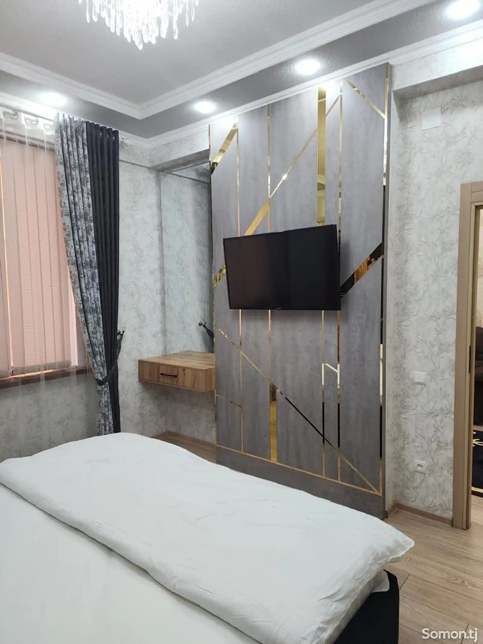 3-комн. квартира, 2 этаж, 90м², Универмаг-2