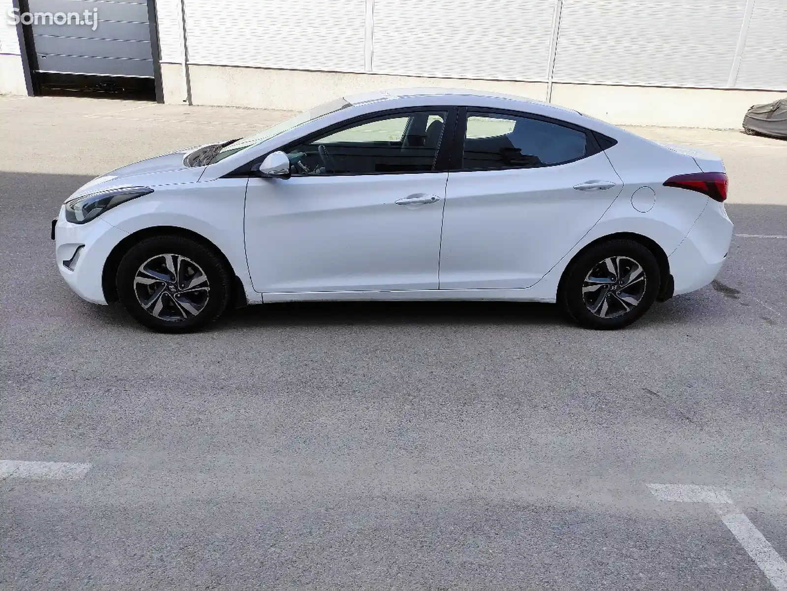 Hyundai Elantra, 2015-3