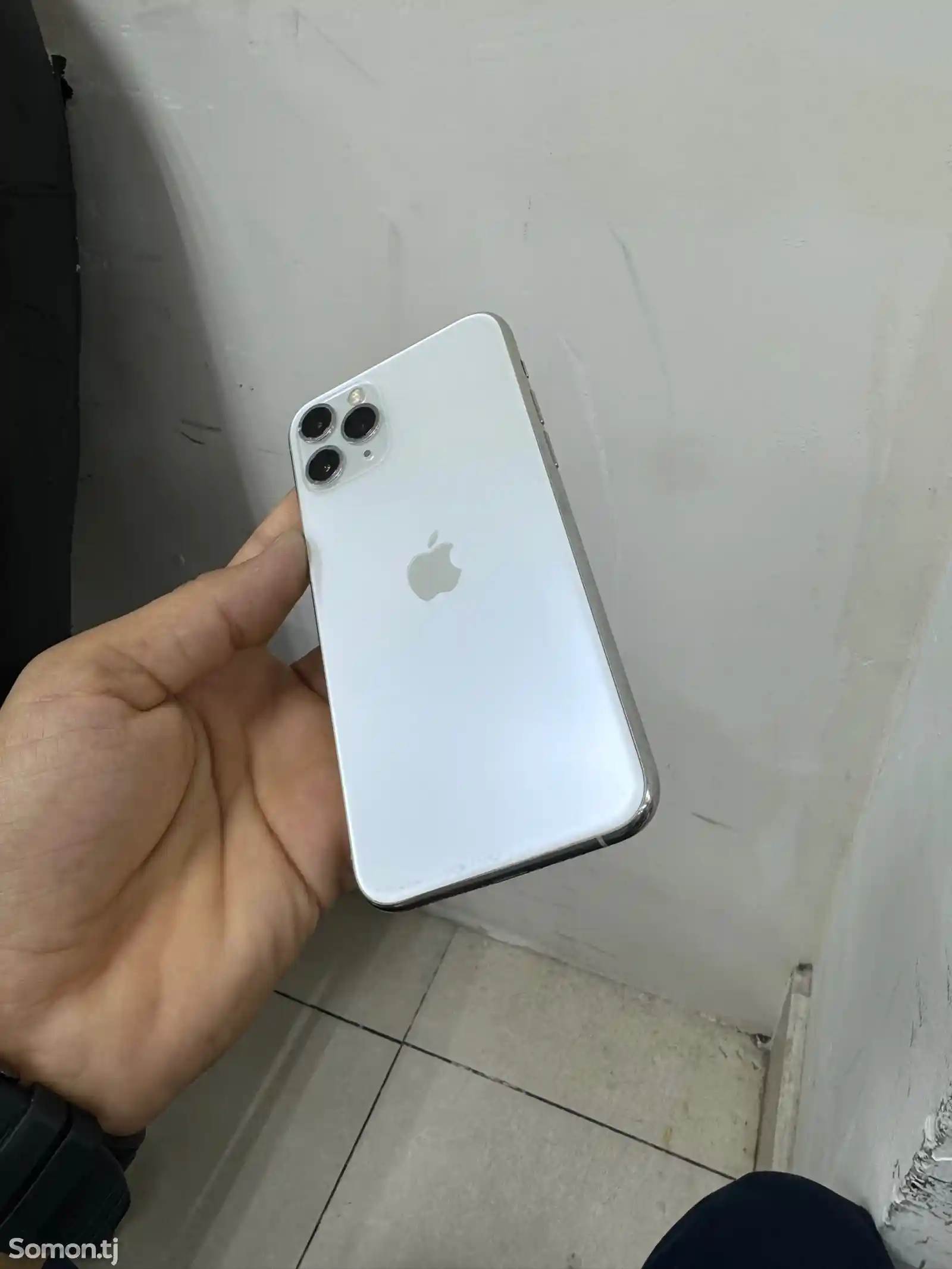 Apple iPhone 11 Pro, 256 gb, Silver-1