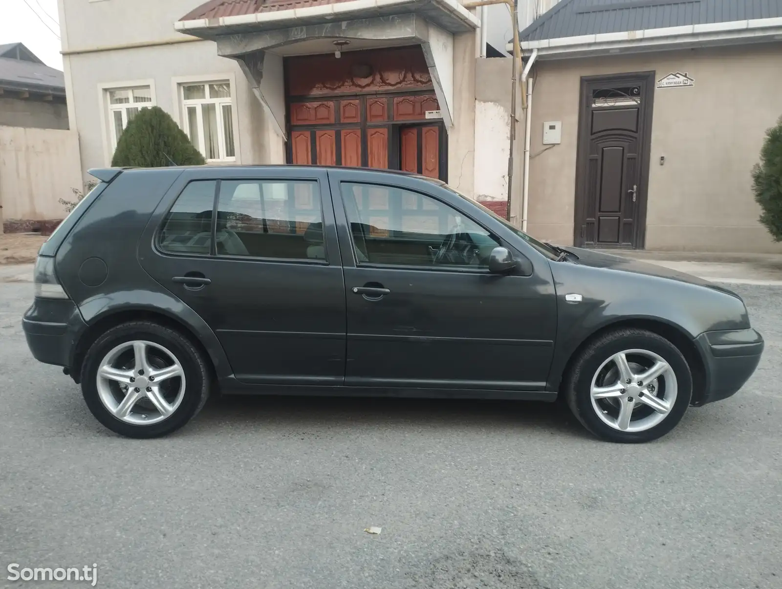 Volkswagen Golf, 2000-1