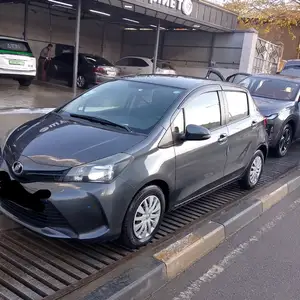 Toyota Vitz, 2015