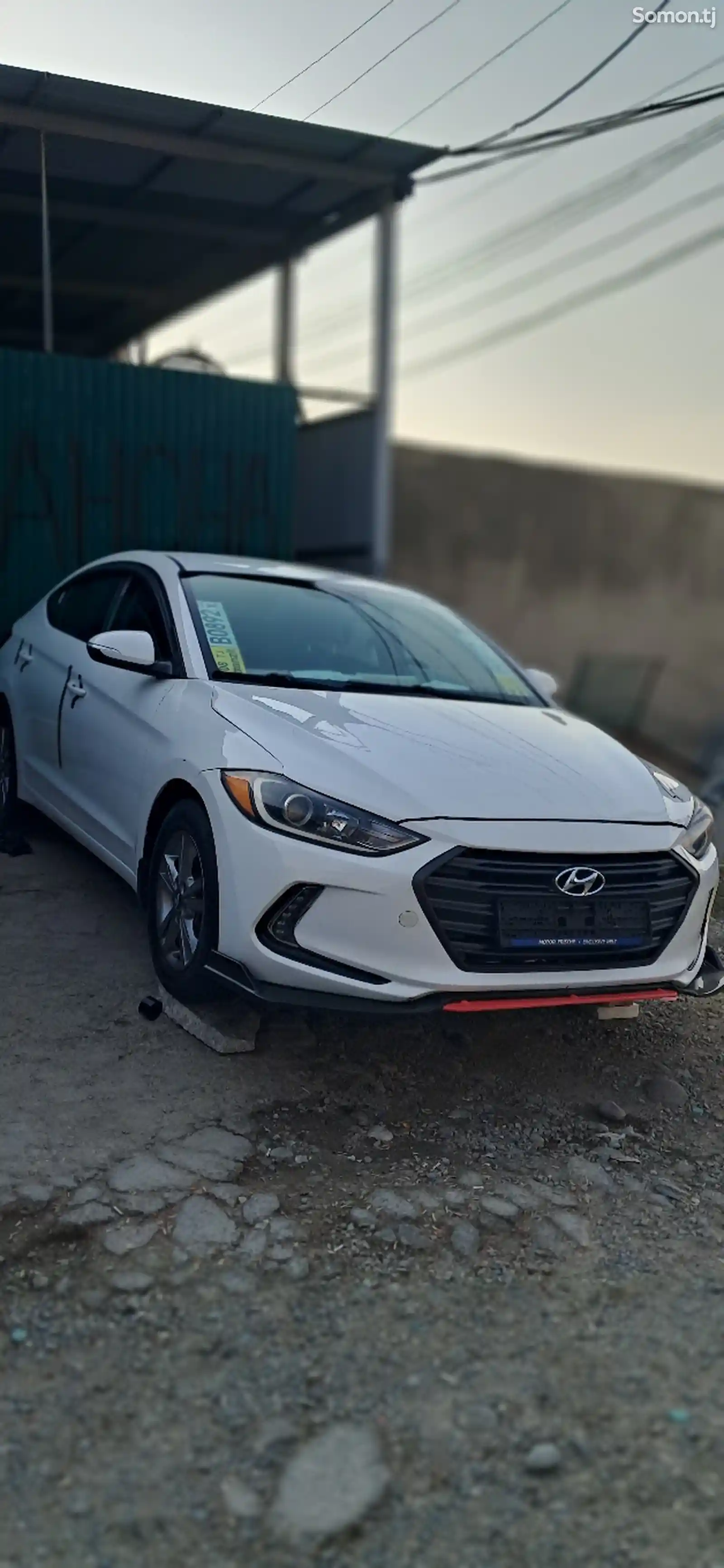 Hyundai Elantra, 2017-4