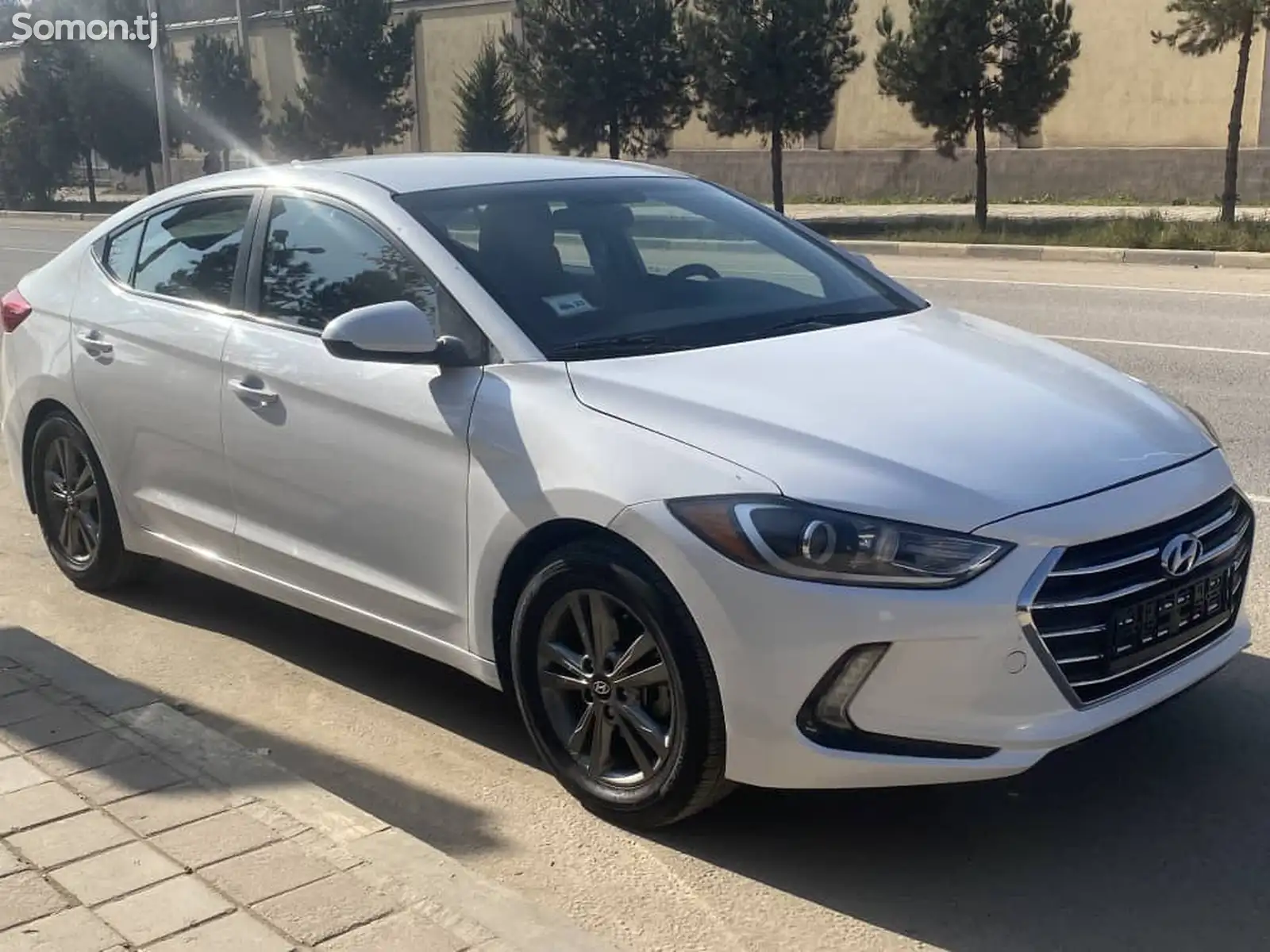 Hyundai Elantra, 2017-1