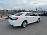 Toyota Camry, 2013-6