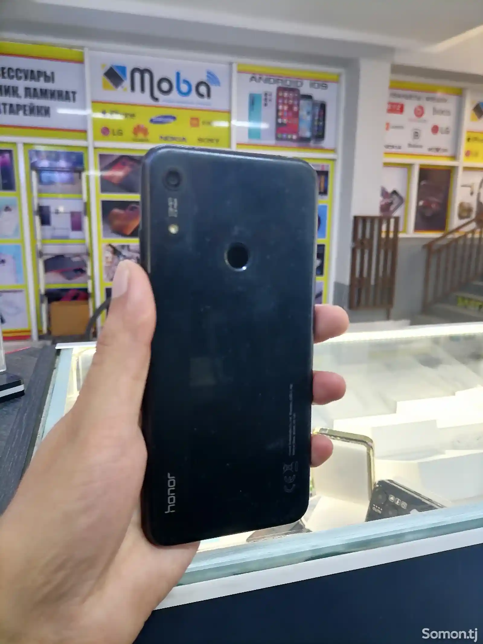 Huawei honor 8a-1