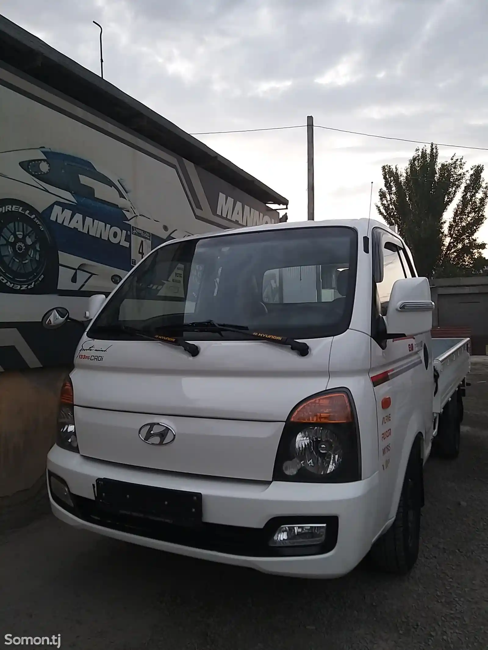 Бортовой автомобиль Hyundai Porter 2, 2015-1