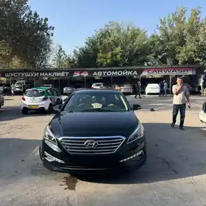 Hyundai Sonata, 2016