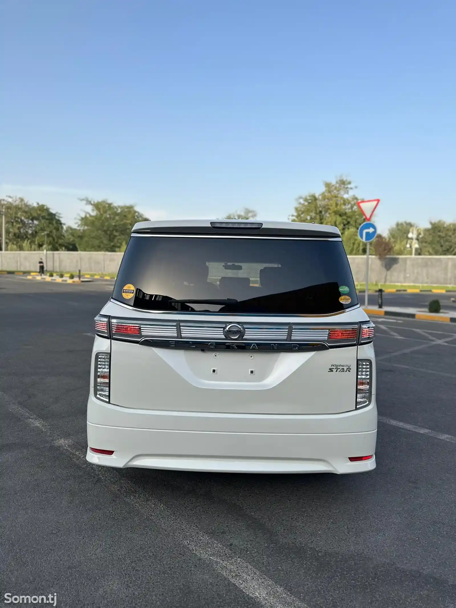 Nissan Elgrand, 2017-4