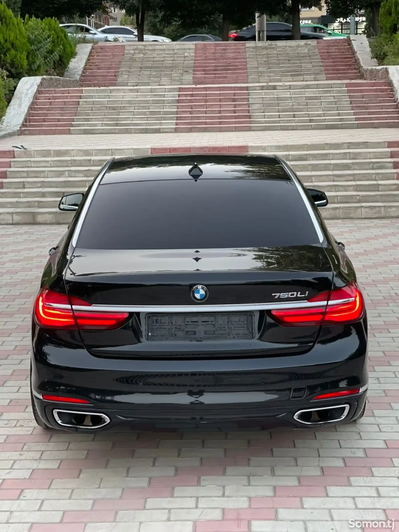 BMW 7 series, 2010-2