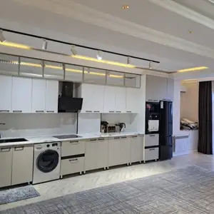 2-комн. квартира, 16 этаж, 75м², Шохмансур Айни