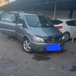 Opel Zafira, 2004