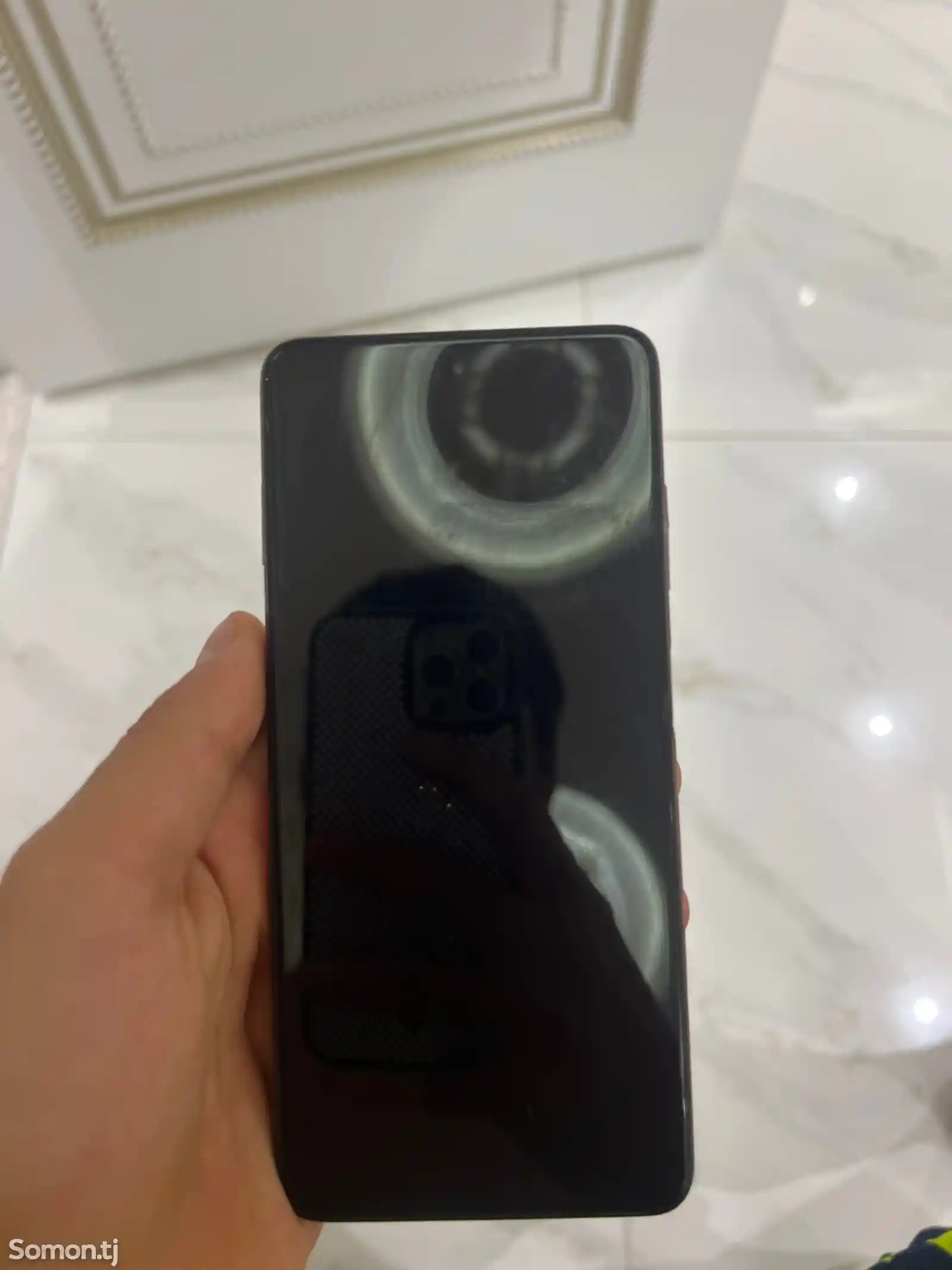 Смартфон Xiaomi Poco-1