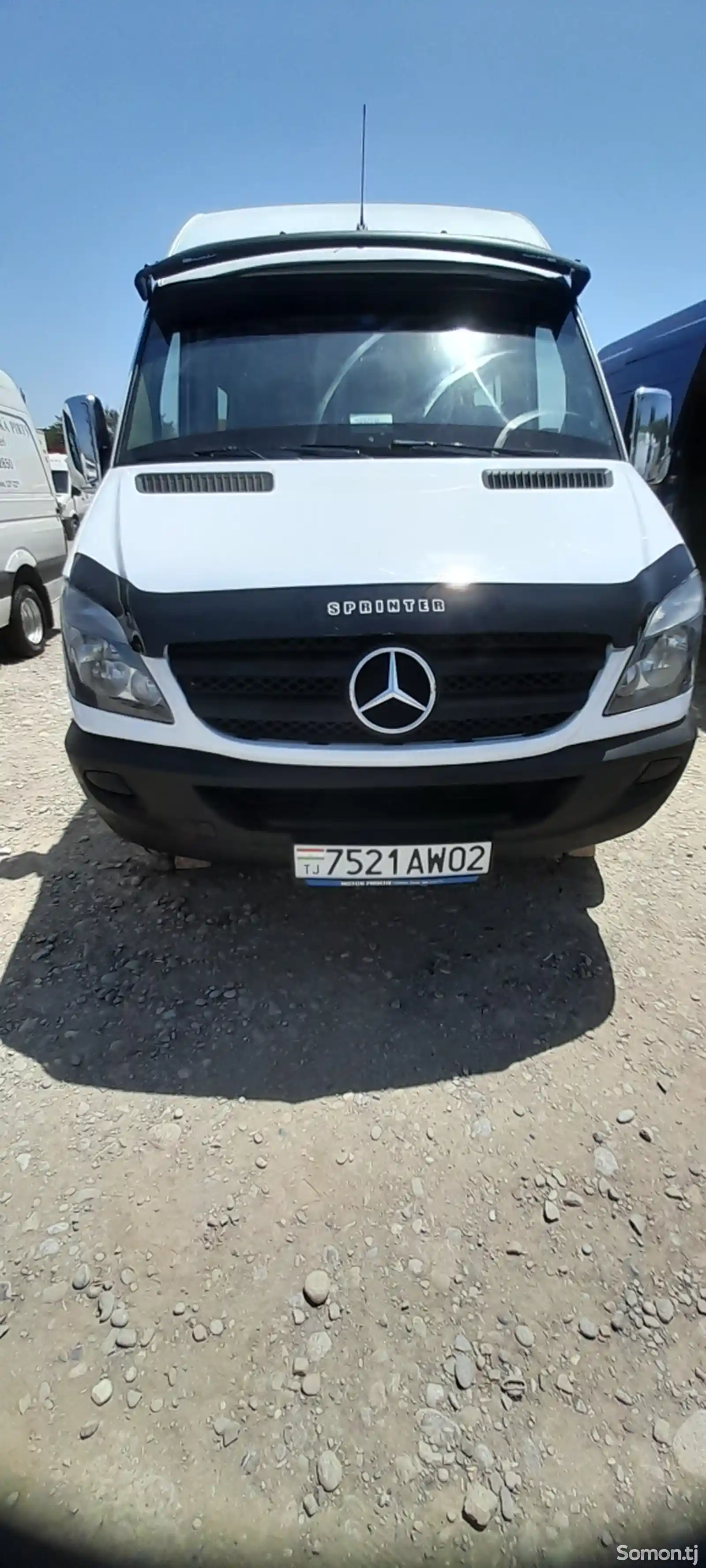 Mercedes Benz Sprinter-1