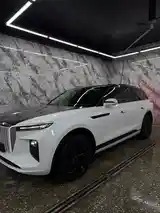 Hongqi E-HS9, 2022-4