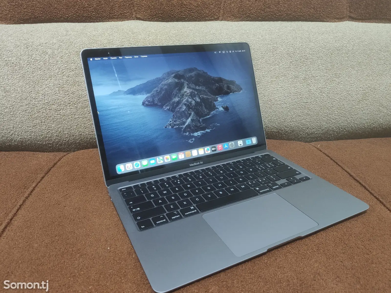 Ноутбук Apple Macbook air core i3 RAM 8GB SSD 256GB-1