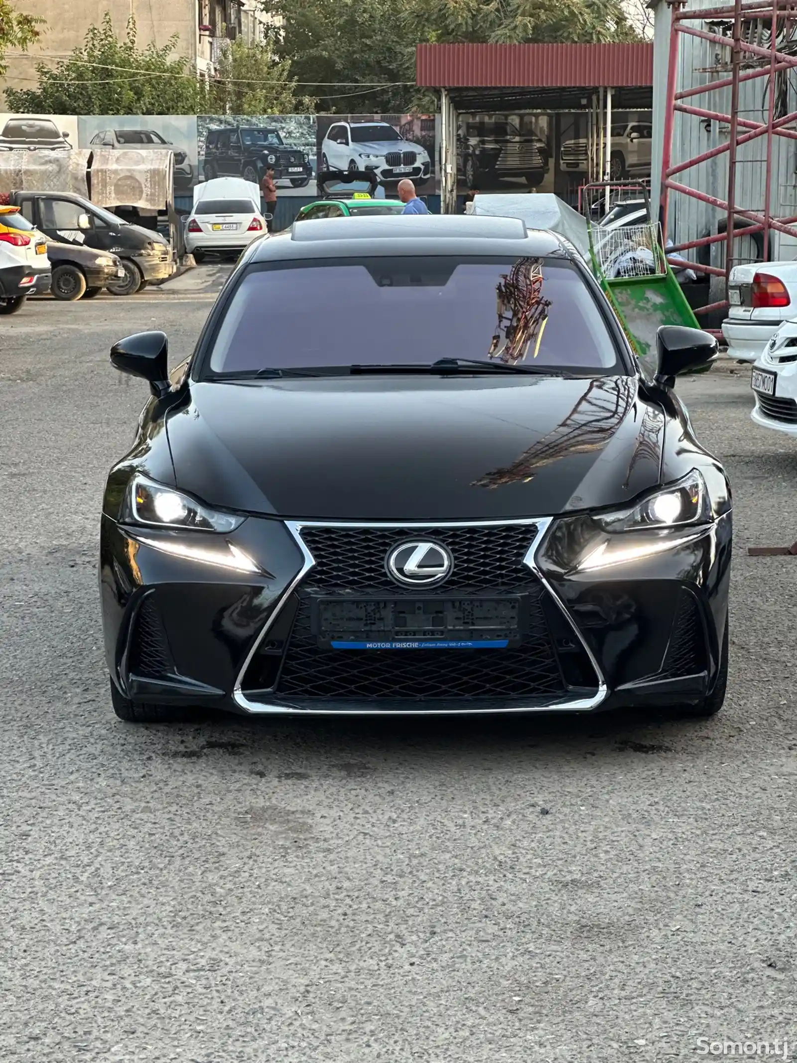 Lexus IS series, 2016-1