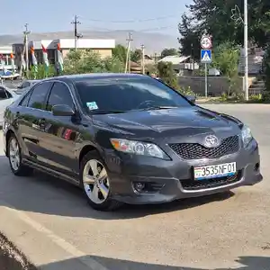 Toyota Camry, 2011