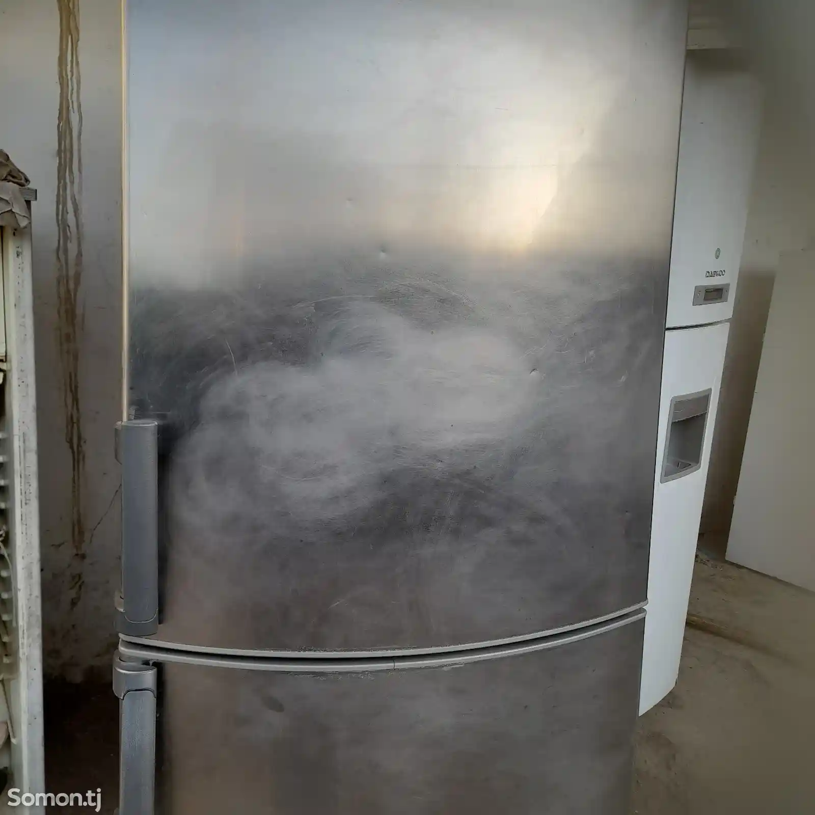 Холодильник Whirlpool-1
