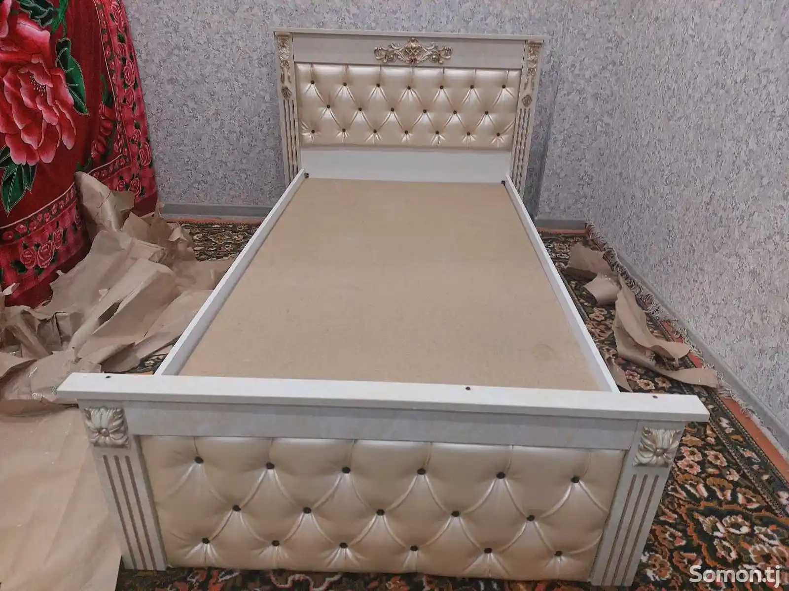 Кровать с матрасом-10