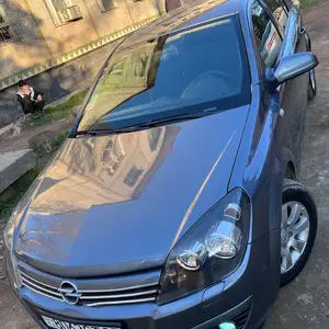 Opel Astra H, 2004