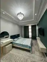 2-комн. квартира, 11 этаж, 65м², И Сомони-4