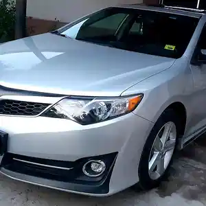 Toyota Camry, 2013