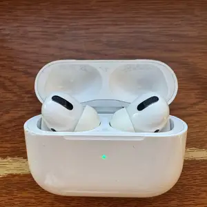 Наушники Airpods pro