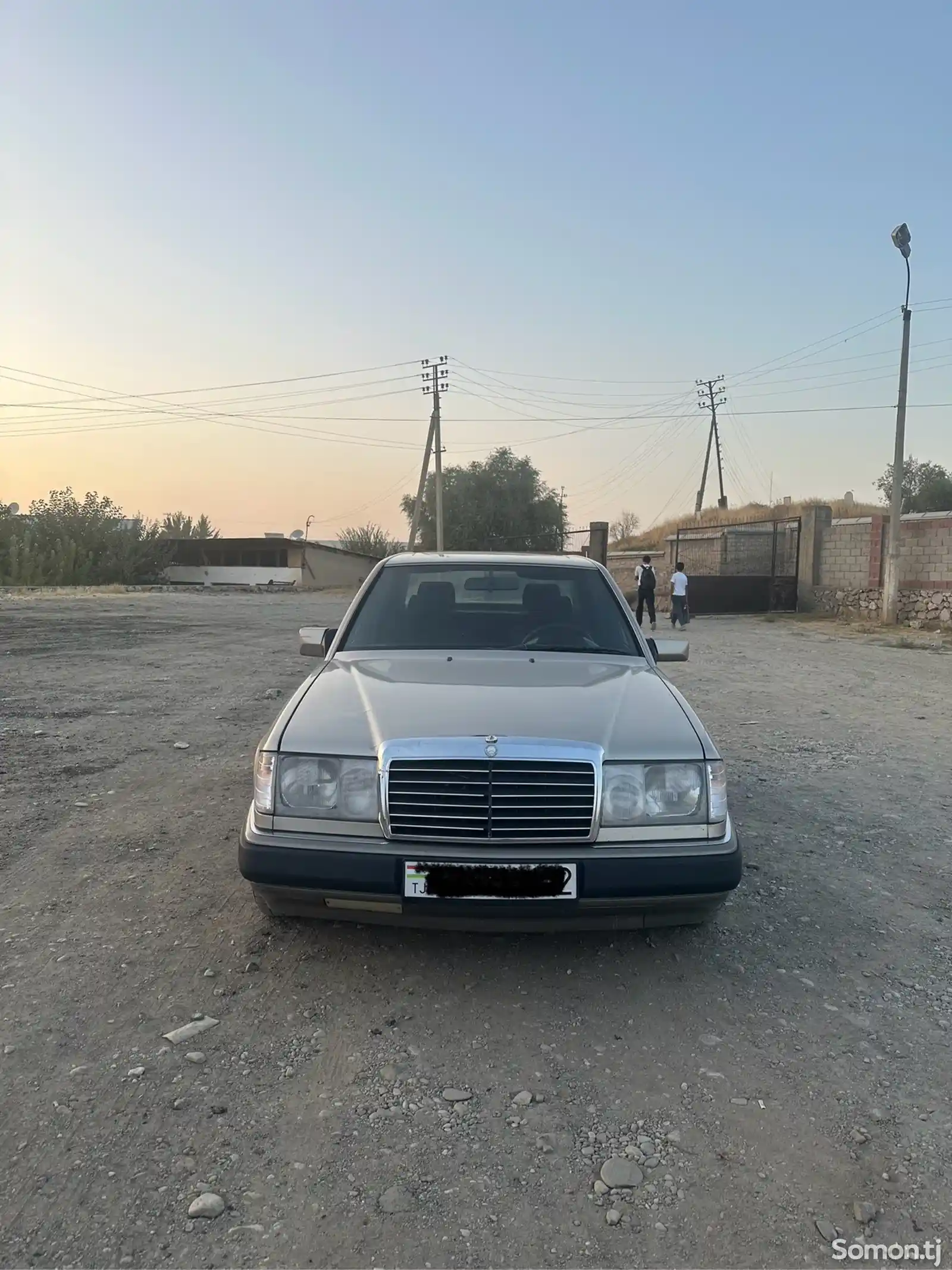 Mercedes-Benz W124, 1992-1