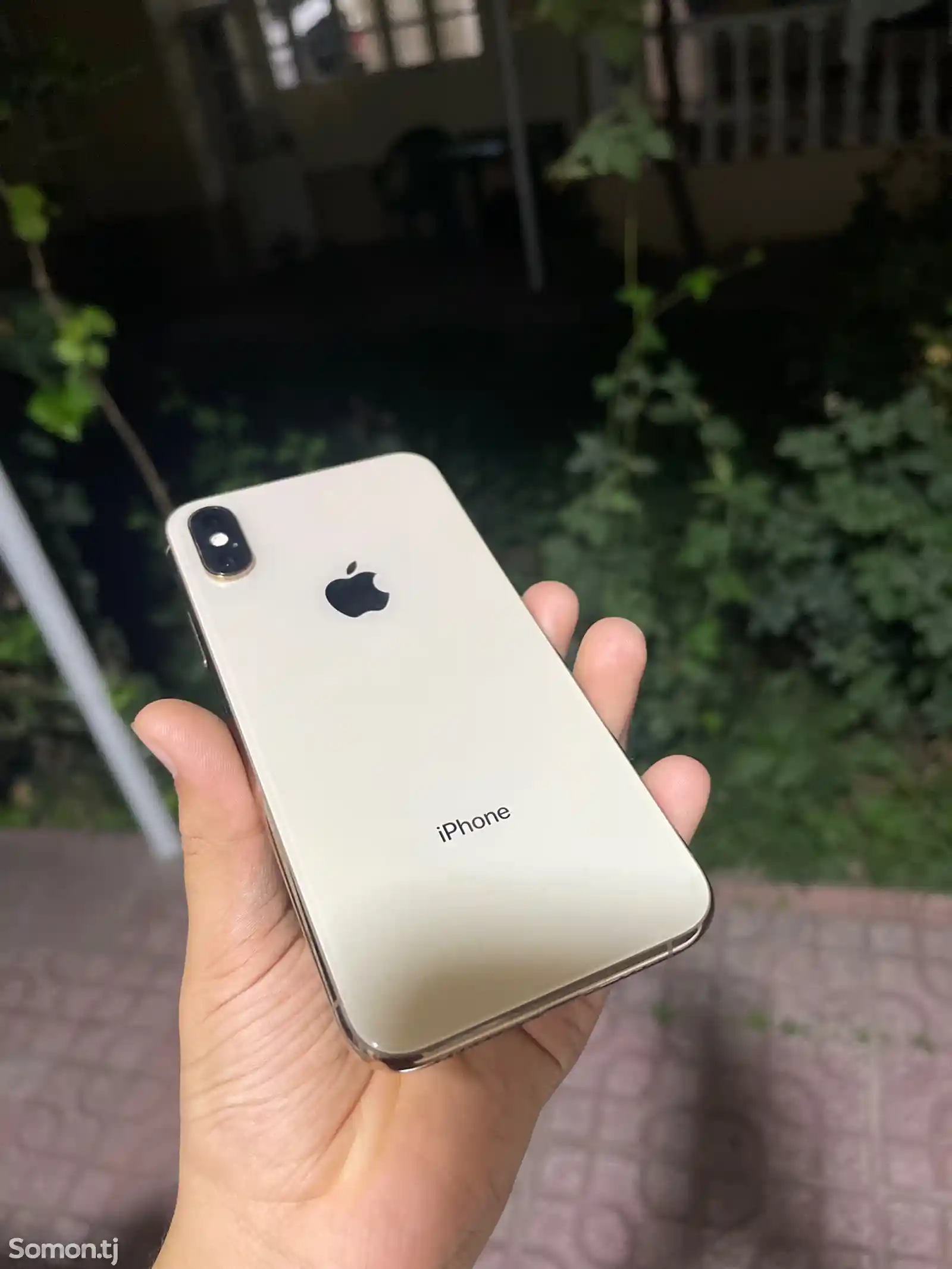 Apple iPhone Xs, 64 gb, Gold-1