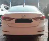 Hyundai Elantra, 2017-7